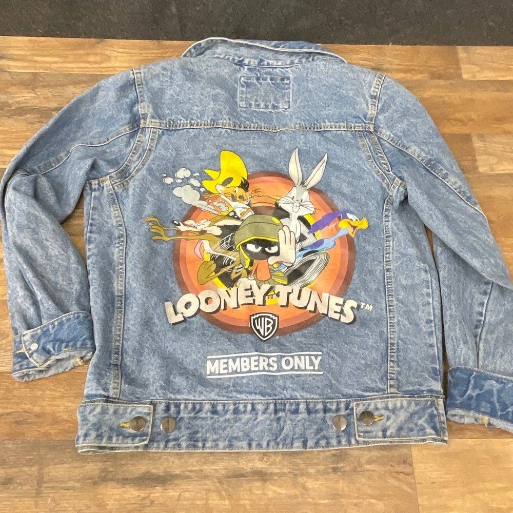 Members Only Looney Tunes Denim Jacket Acid‎ Wash Blue Bugs Bunny Marvin Small